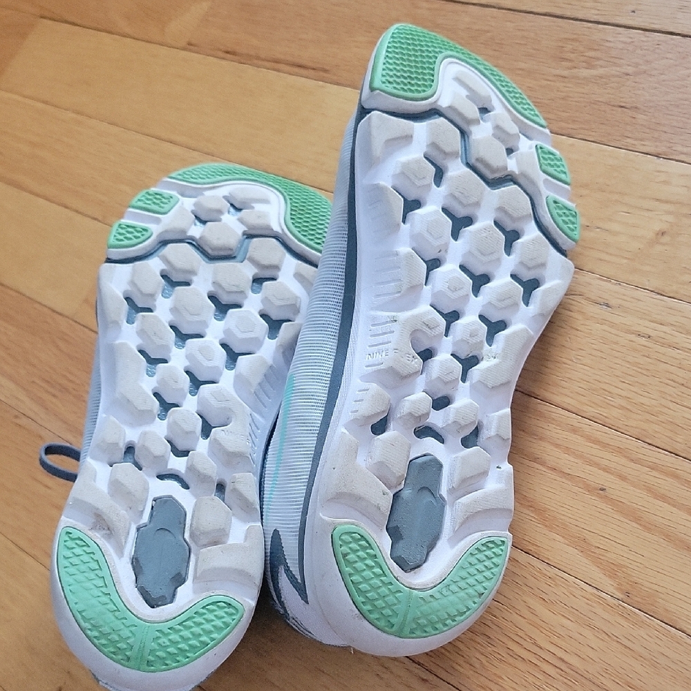 Nike Women's Athletic Shoes in Gray with Green Accents - Picture 8 of 10